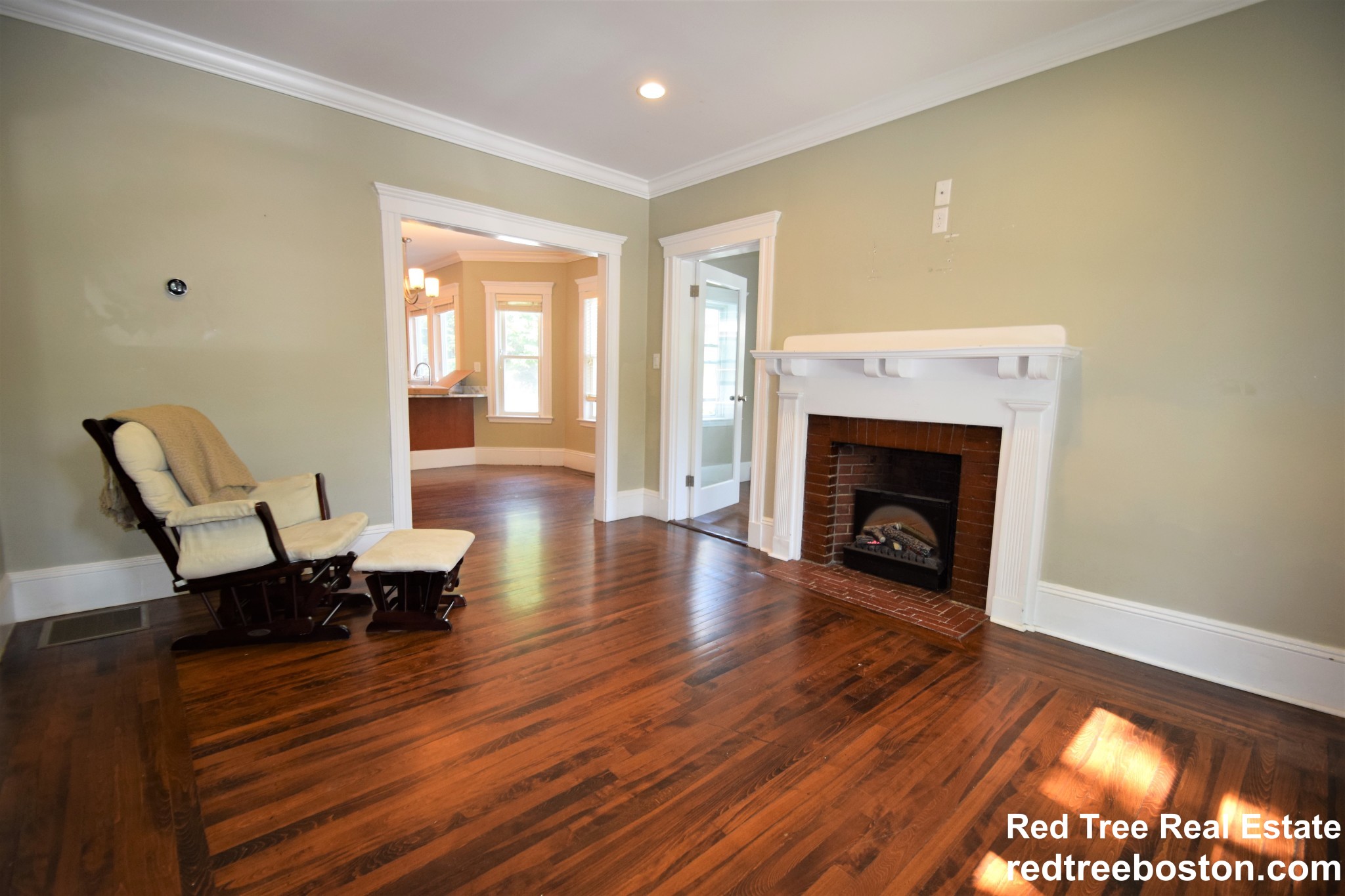 3 bed, 2 bath apartment for rent at 179 Tremont St Unit 1, Newton Corner — photo 8 of 27