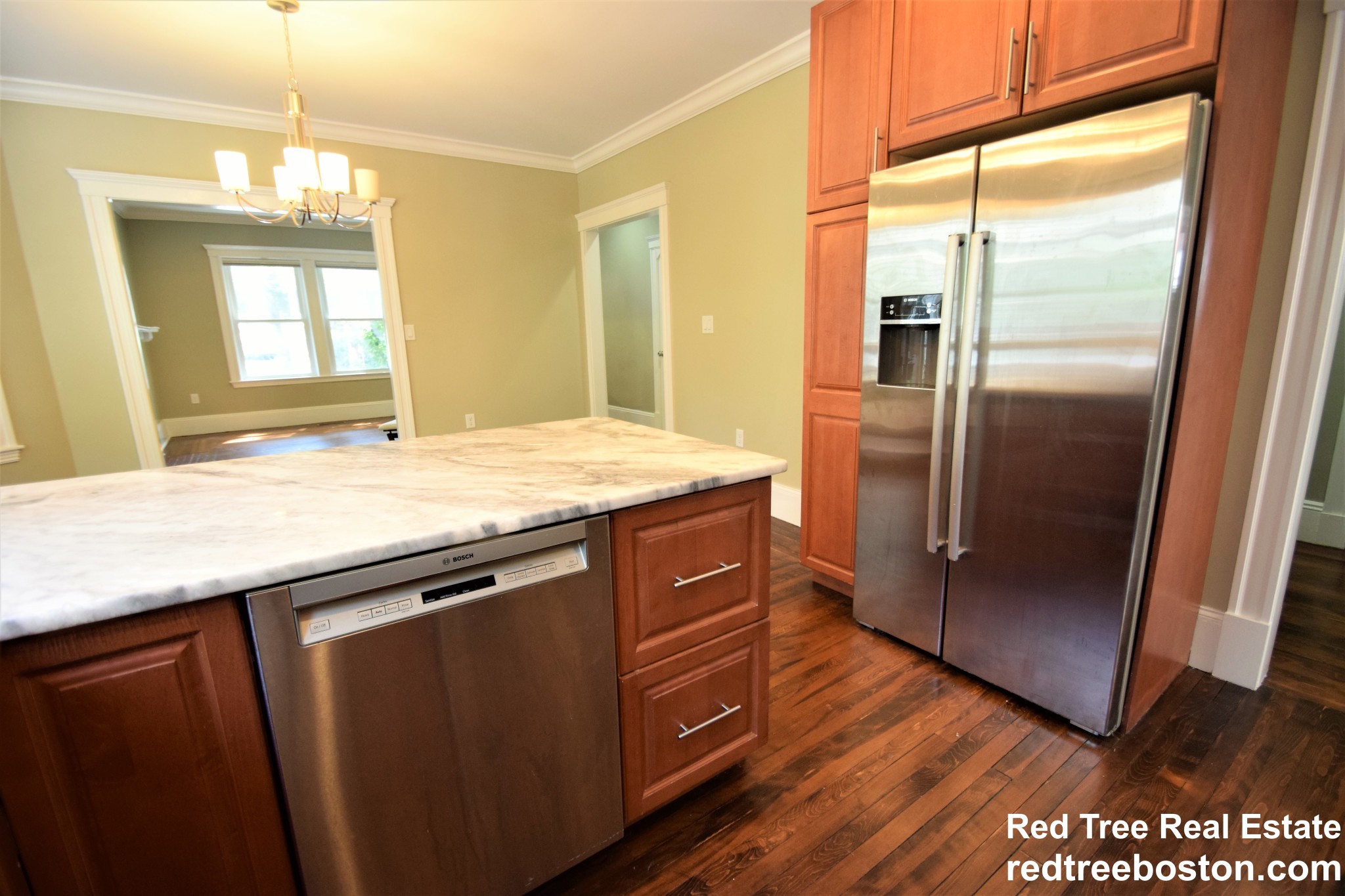 3 bed, 2 bath apartment for rent at 179 Tremont St Unit 1, Newton Corner — photo 4 of 27