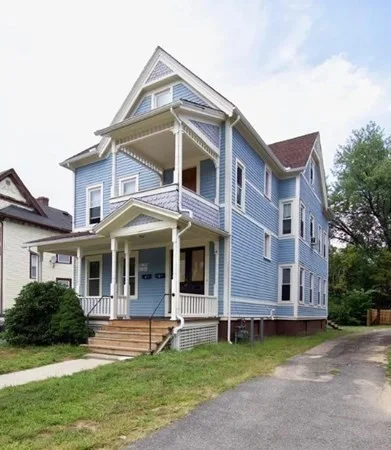 3 bed, 1 bath apartment for rent at 179 Westminster St Unit 2Fl, Springfield — photo 1 of 5