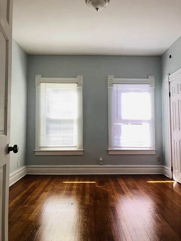 3 bed, 1 bath apartment for rent at 179 Westminster St Unit 2Fl, Springfield — photo 7 of 13