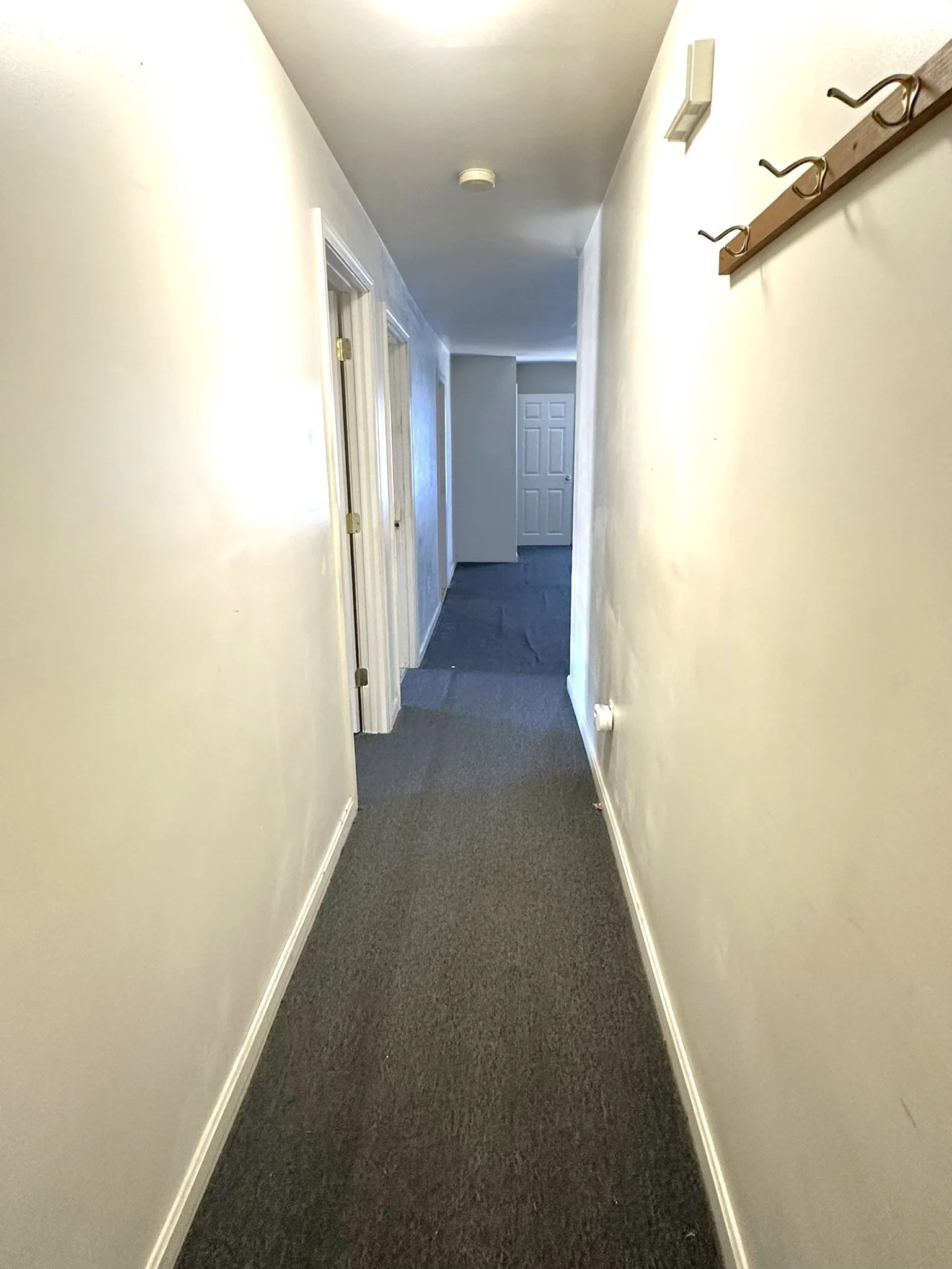 3 bed, 1 bath apartment for rent at 1791 S Main Unit 3, Fall River — photo 6 of 14