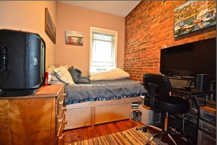 1 bed apartment for rent at 1793 Beacon Unit 5, Brookline — photo 11 of 13