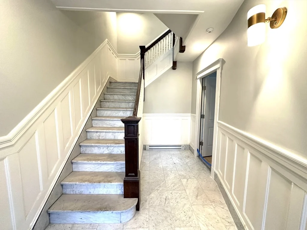 3 bed, 2 bath apartment for rent at 1797 Beacon St Unit 3, Brookline — photo 16 of 17
