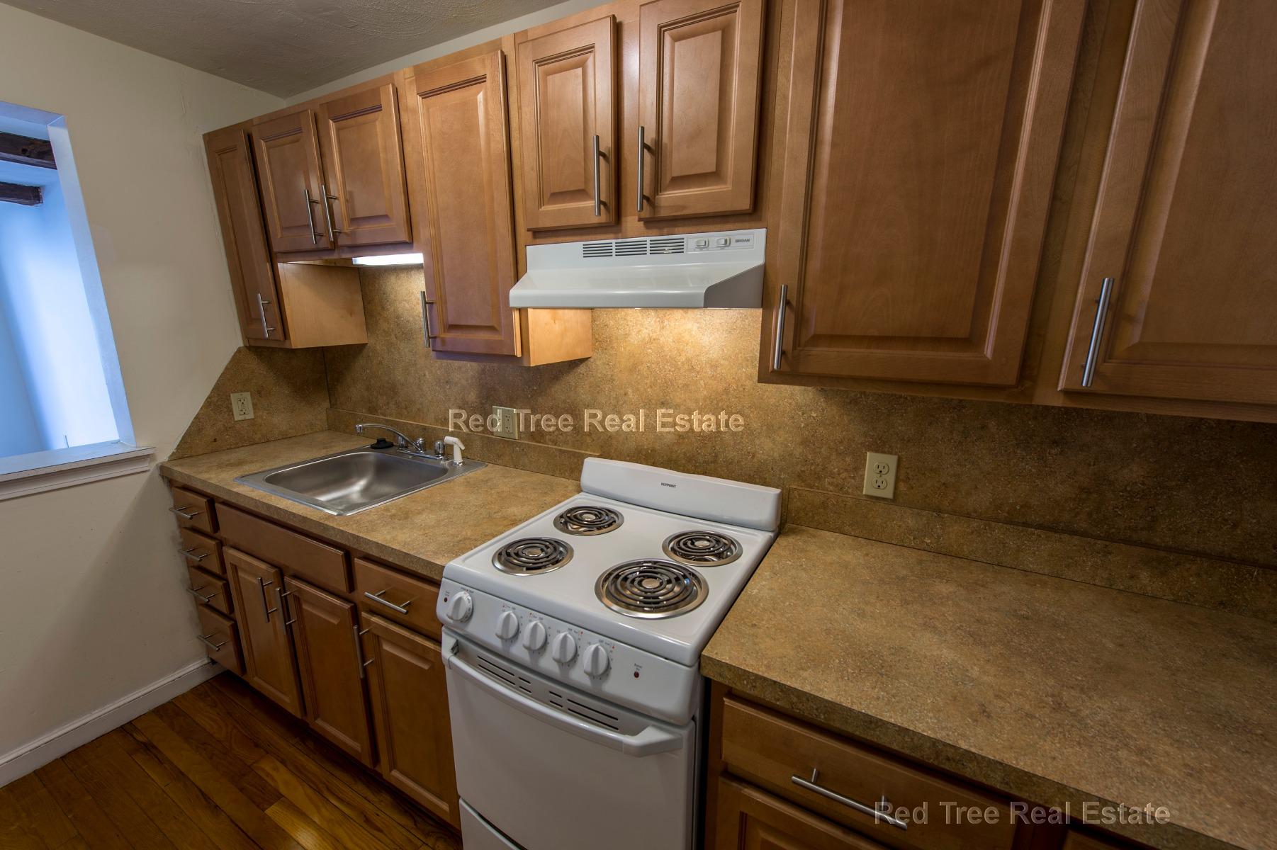 2 bed, 1 bath apartment for rent at 1799 Centre St Unit 31, West Roxbury — photo 2 of 7