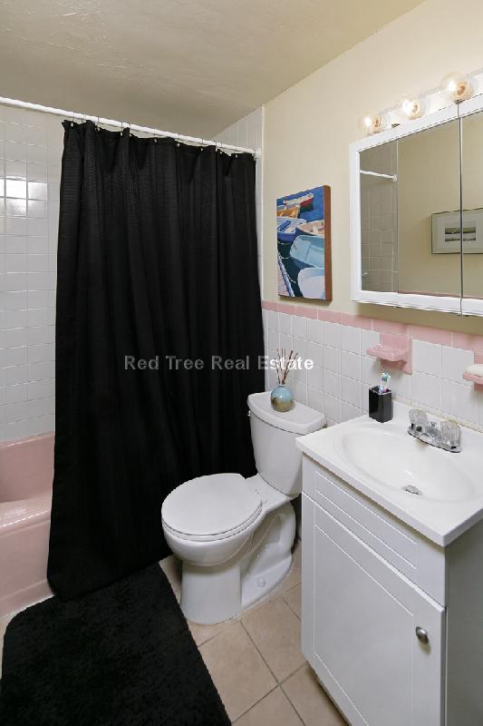 1 bed, 1 bath apartment for rent at 1799 Centre St Unit 33, West Roxbury — photo 3 of 5