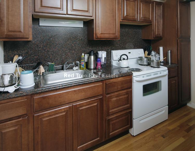 1 bed, 1 bath apartment for rent at 1799 Centre St Unit 33, West Roxbury — photo 4 of 5