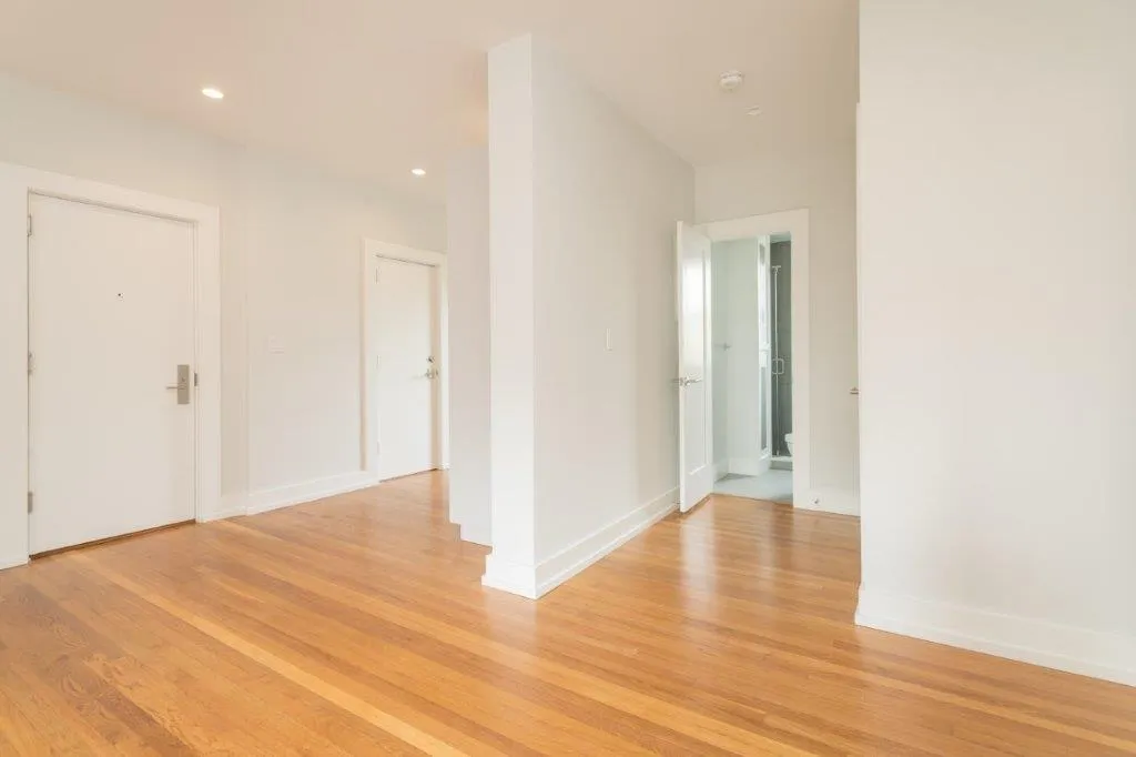 2 bed, 1 bath apartment for rent at 17a Forest St Unit 31, Baldwin — photo 4 of 11