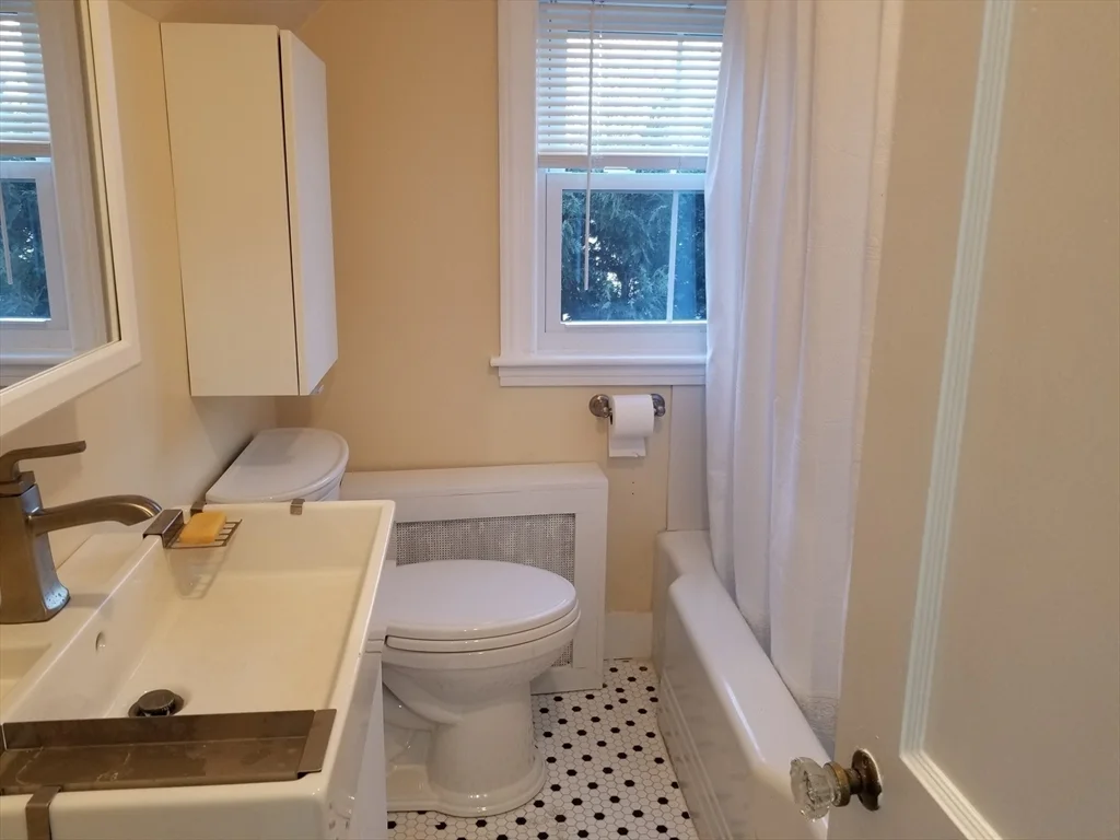 2 bed, 1 bath apartment for rent at 17A High Unit 1, Westborough — photo 17 of 17