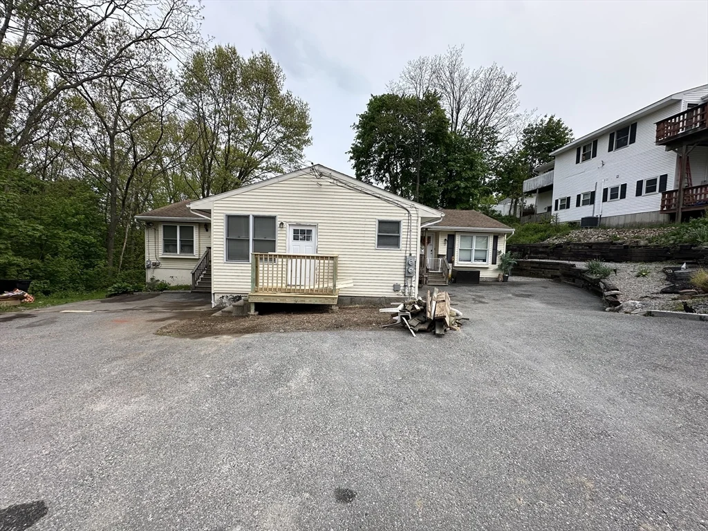 1 bed, 1 bath apartment for rent at 17A Peacedale Ave Unit 17A, Worcester — photo 8 of 8