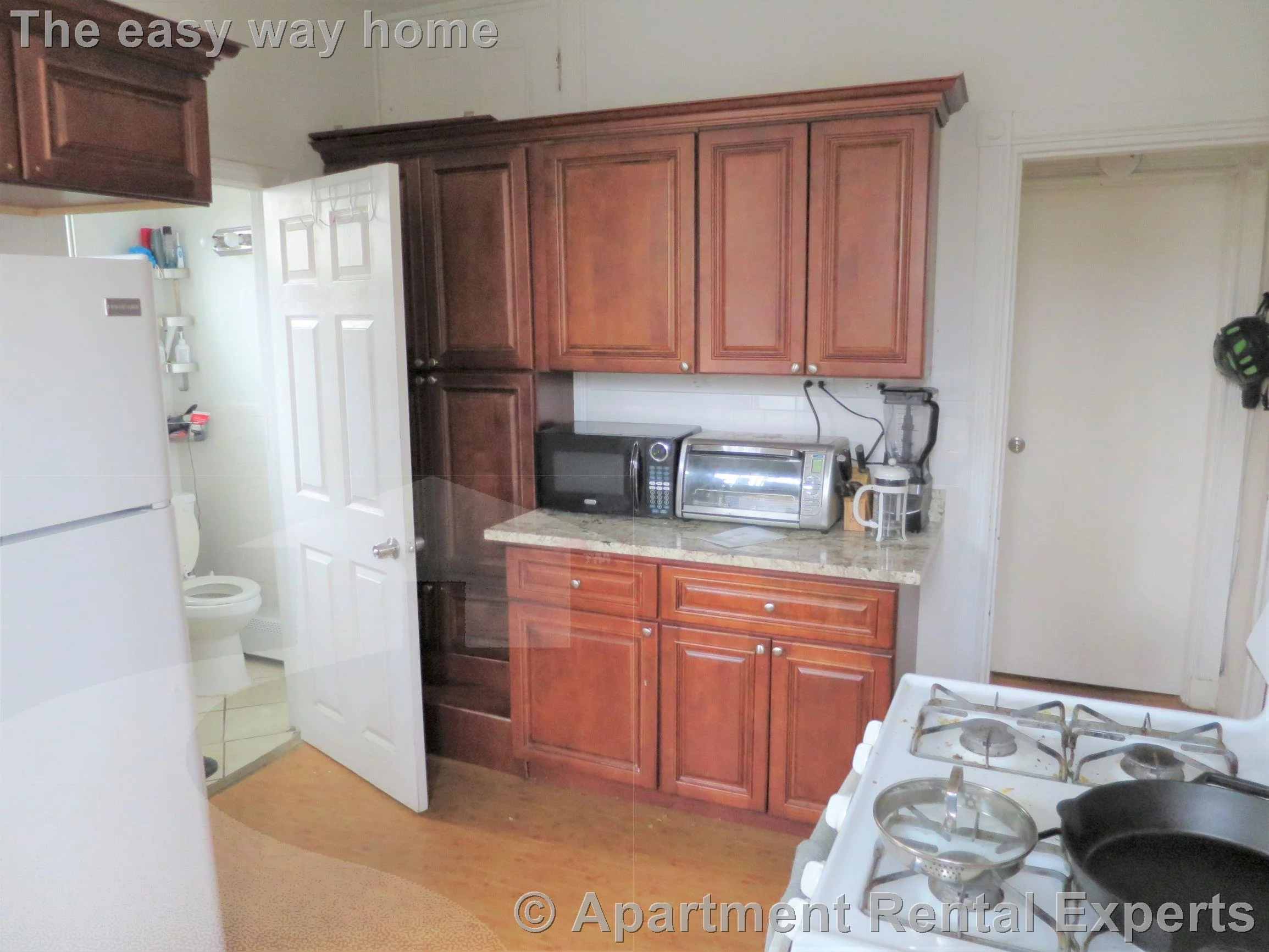4 bed, 2 bath apartment for rent at 17A Putnam Ave, Harvard Square — photo 2 of 11