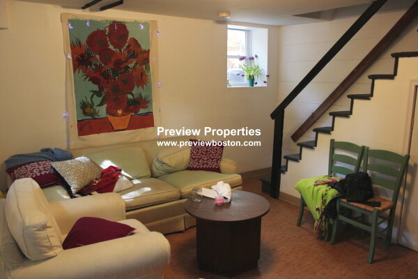 4 bed, 2 bath apartment for rent at 17A Putnam Ct Unit P, Harvard Square — photo 1 of 13