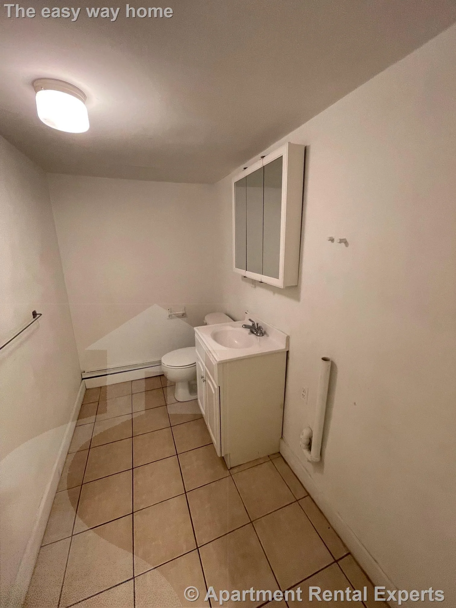 2 bed, 1 bath apartment for rent at 17A Suffolk St, Central Square — photo 2 of 11