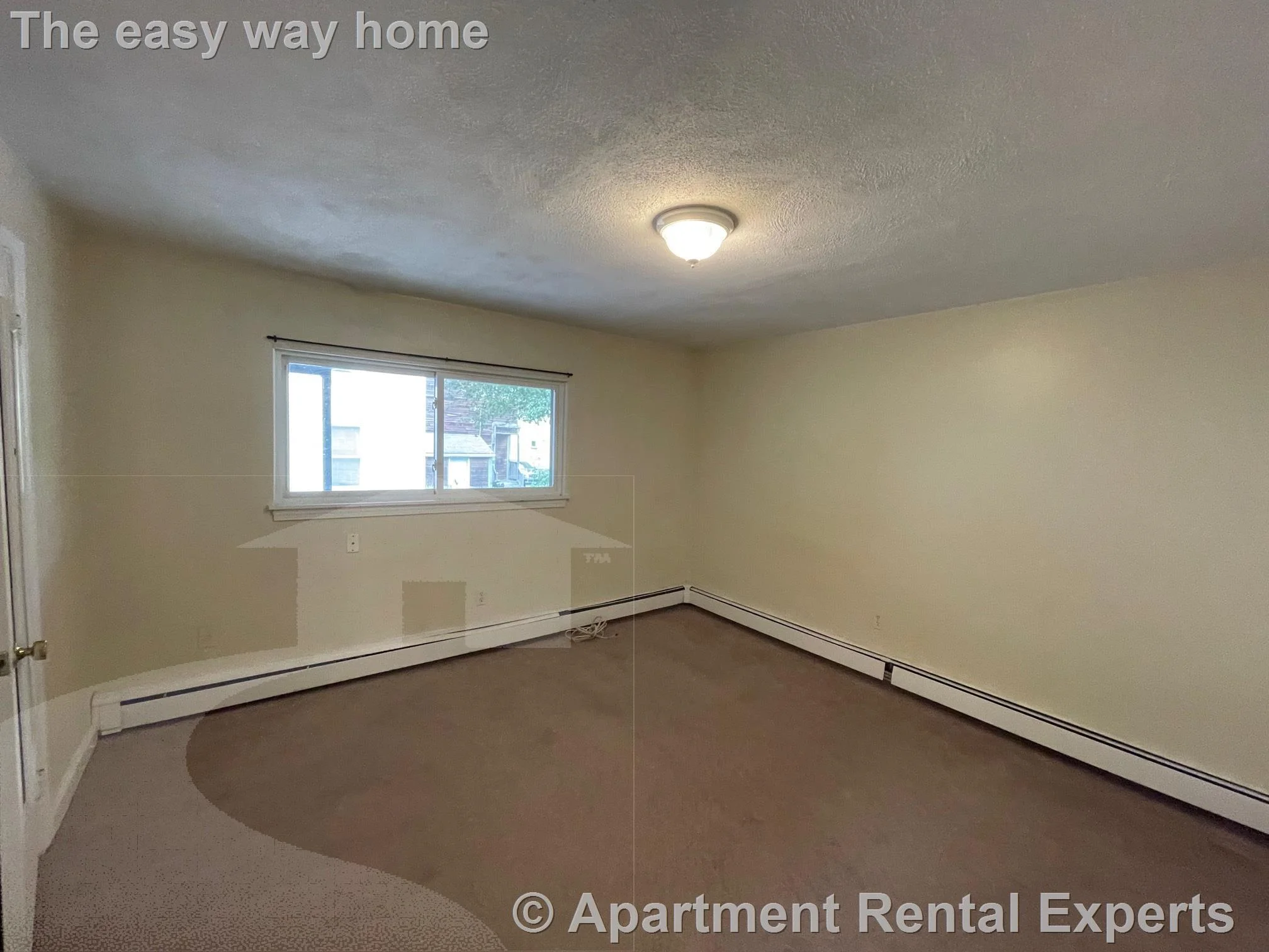 2 bed, 1 bath apartment for rent at 17A Suffolk St, Central Square — photo 8 of 11