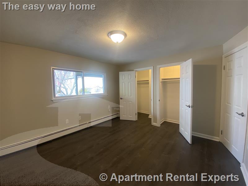 2 bed, 1 bath apartment for rent at 17B Suffolk St, Central Square — photo 3 of 12