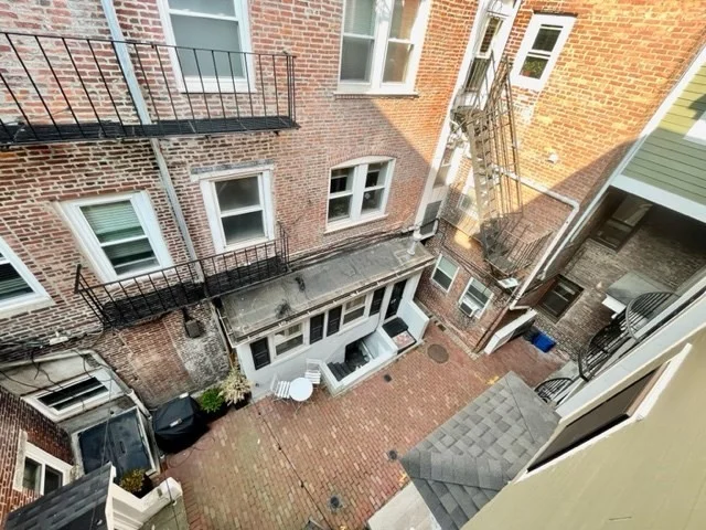 1 bed, 1 bath apartment for rent at 17R Clark St Unit 6, North End — photo 7 of 16