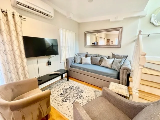 1 bed, 1 bath apartment for rent at 17R Clark St Unit 6, North End — photo 5 of 16