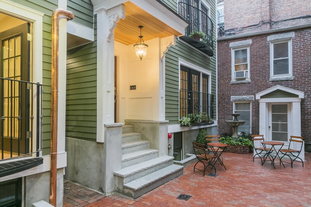 1 bed, 1 bath apartment for rent at 17R Clark St Unit 6, North End — photo 16 of 16