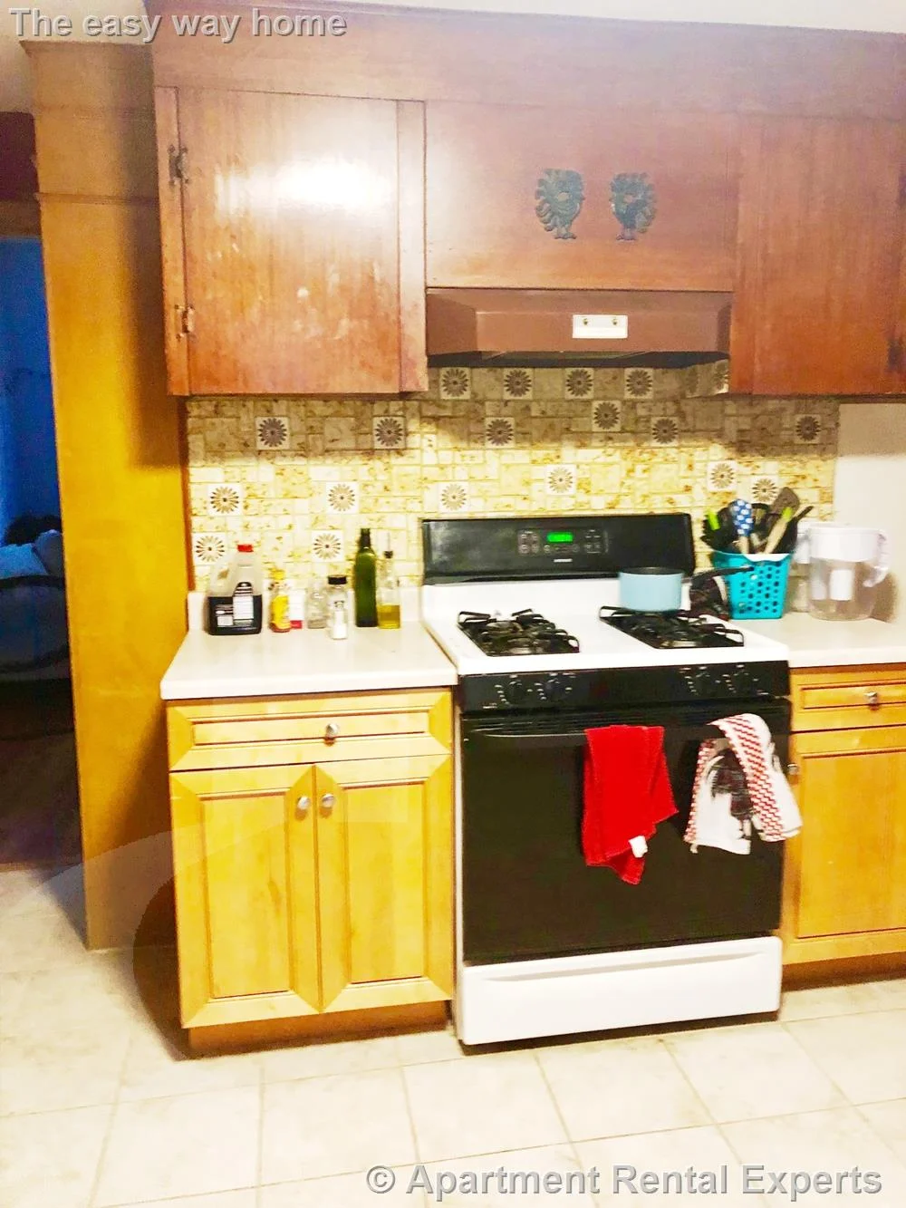 3 bed, 1 bath apartment for rent at 18-20 Burget Ave Unit 1, Tufts — photo 2 of 5