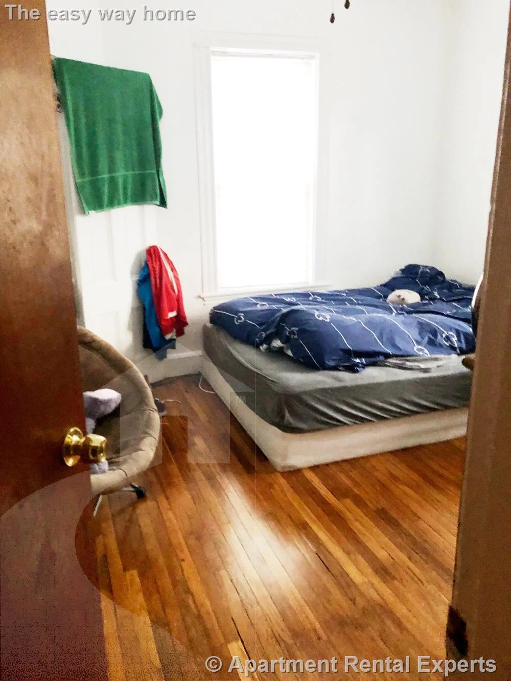 3 bed, 1 bath apartment for rent at 18-20 Burget Ave Unit 1, Tufts — photo 5 of 5