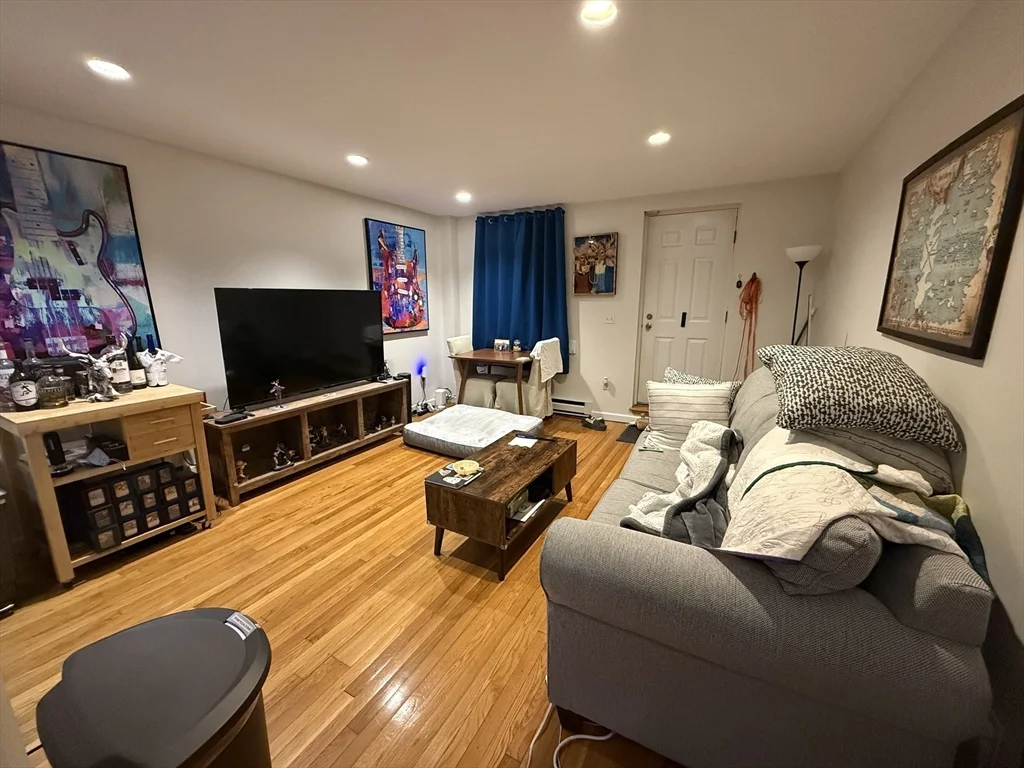 1 bed, 1 bath apartment for rent at 18 East Springfield St Unit 1, South End — photo 6 of 14