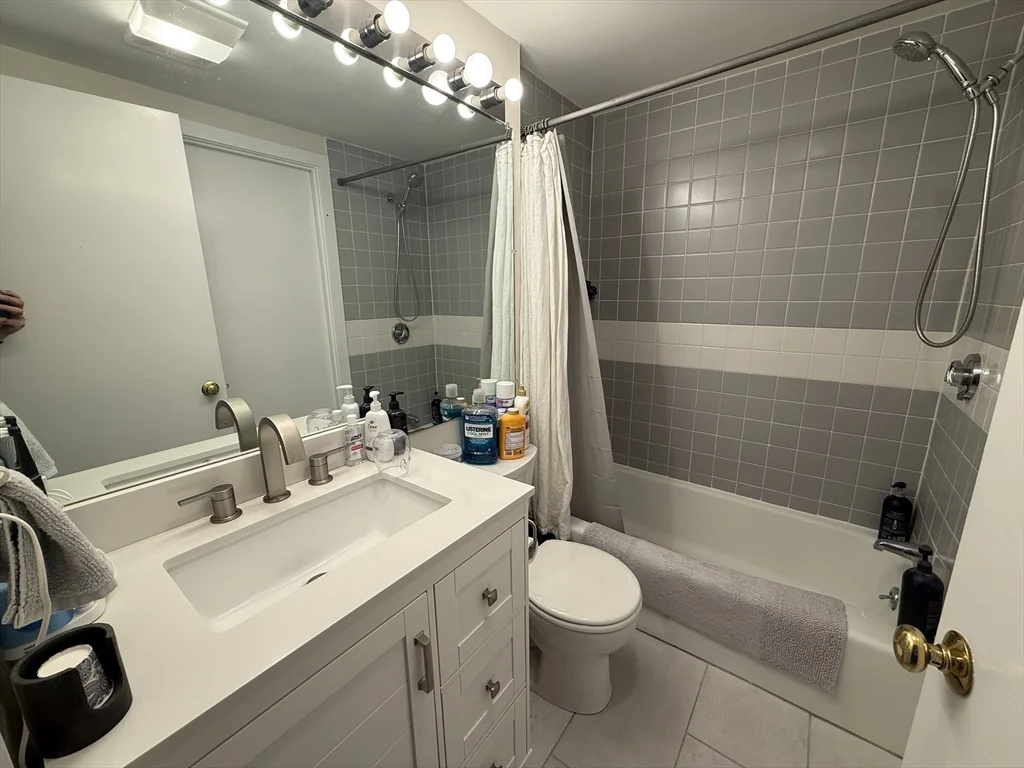 1 bed, 1 bath apartment for rent at 18 East Springfield St Unit 1, South End — photo 13 of 14