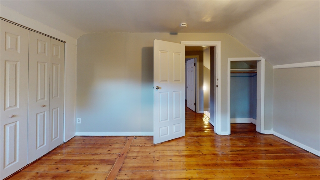 2 bed, 1 bath apartment for rent at 18-20 Kelley Ct Unit 20, Brighton — photo 5 of 9