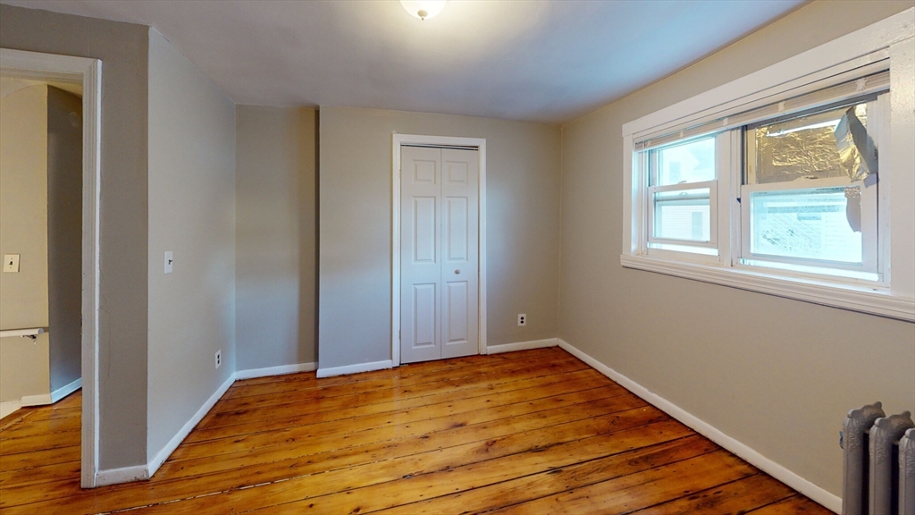2 bed, 1 bath apartment for rent at 18-20 Kelley Ct Unit 20, Brighton — photo 2 of 9