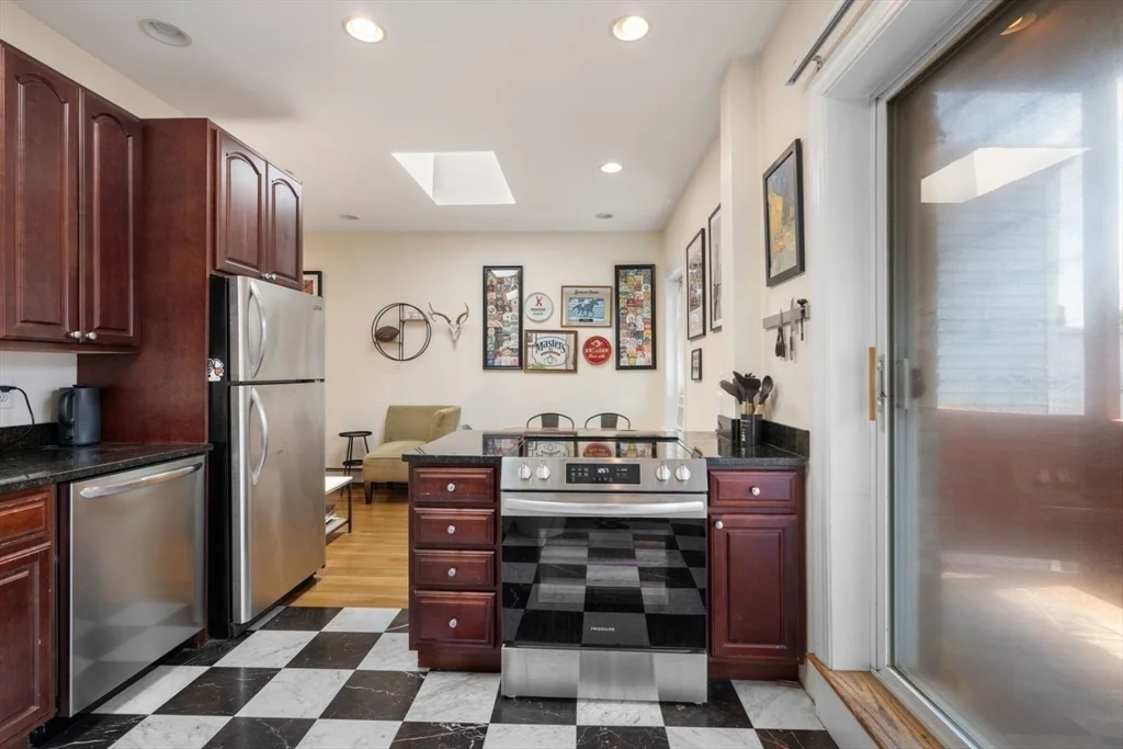 2 bed, 1 bath apartment for rent at 18-20 Marcella St Unit 5, Kendall Square — photo 6 of 29