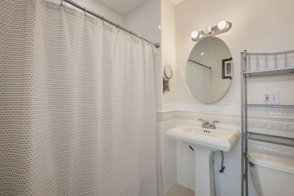 2 bed, 1 bath apartment for rent at 18-20 Marcella St Unit 5, Kendall Square — photo 19 of 29