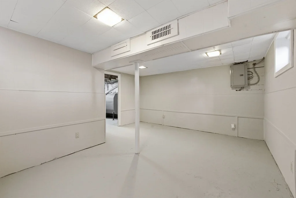 2 bed, 1 bath apartment for rent at 18-20 Payne Rd Unit 20, Newton — photo 8 of 13