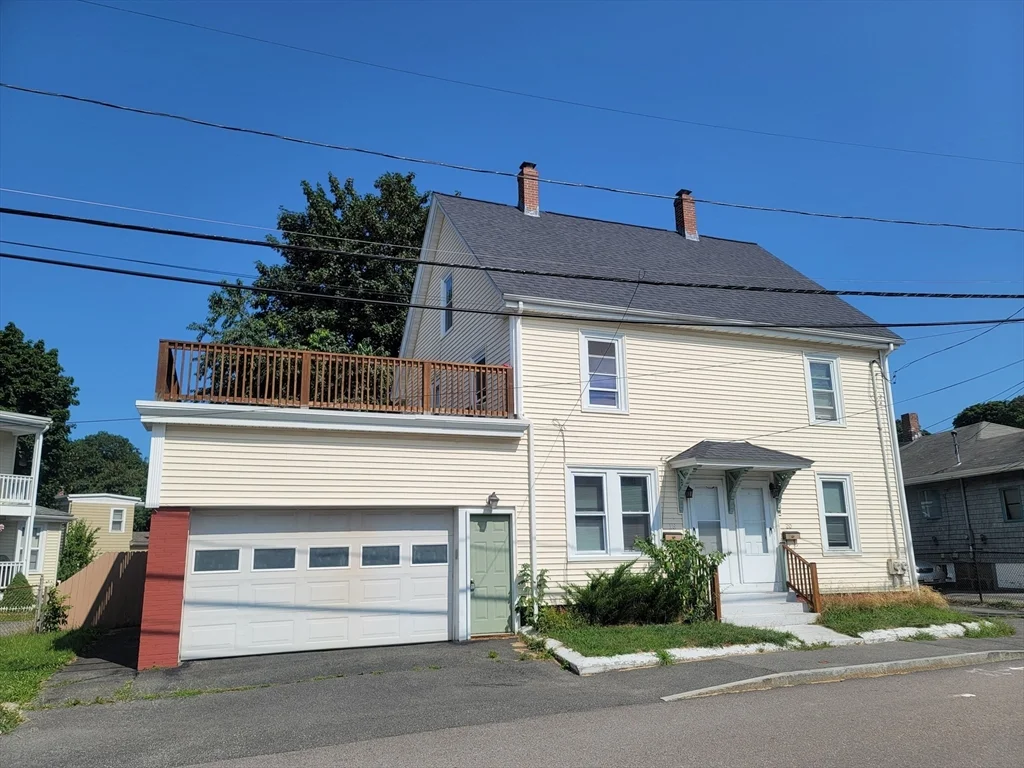 2 bed, 1 bath apartment for rent at 18-20 Payne St Unit 18, Quincy