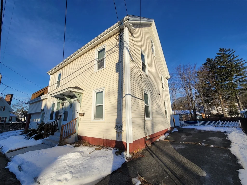 2 bed, 1 bath apartment for rent at 18-20 Payne St Unit 20, Quincy — photo 2 of 12