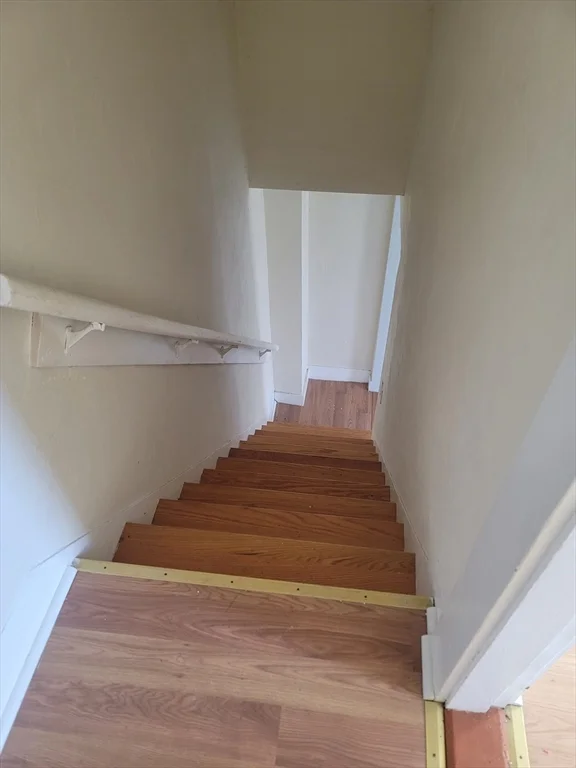 2 bed, 1 bath apartment for rent at 18-20 Payne St Unit 20, Quincy — photo 6 of 12