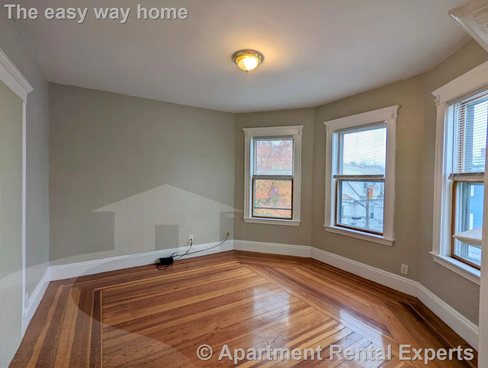 3 bed, 1 bath apartment for rent at 18-20 Perry St Unit 3, Union Square — photo 4 of 17