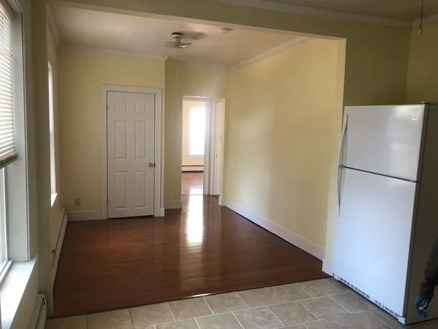 3 bed, 1 bath apartment for rent at 18 A Unit 2, Lowell — photo 11 of 12