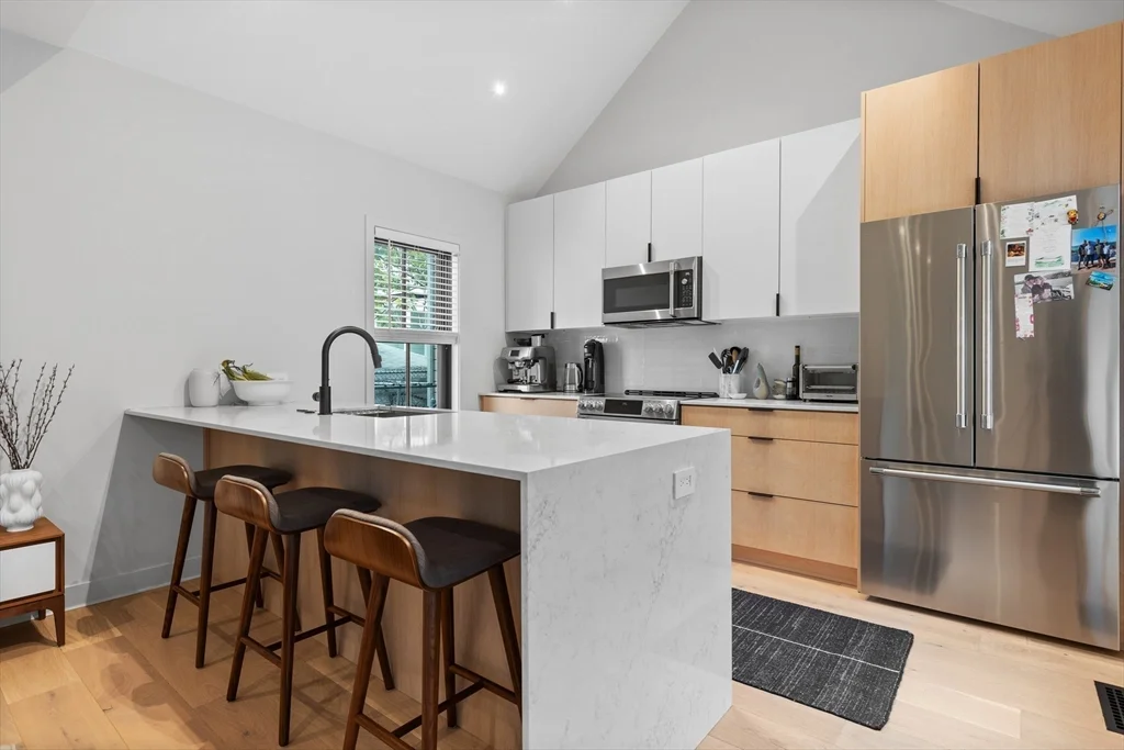 2 bed, 2 bath apartment for rent at 18 Adrian Unit R, Somerville — photo 7 of 28