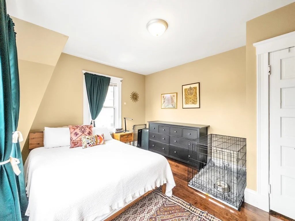 3 bed, 1 bath apartment for rent at 18 Alberta St, West Roxbury — photo 22 of 32