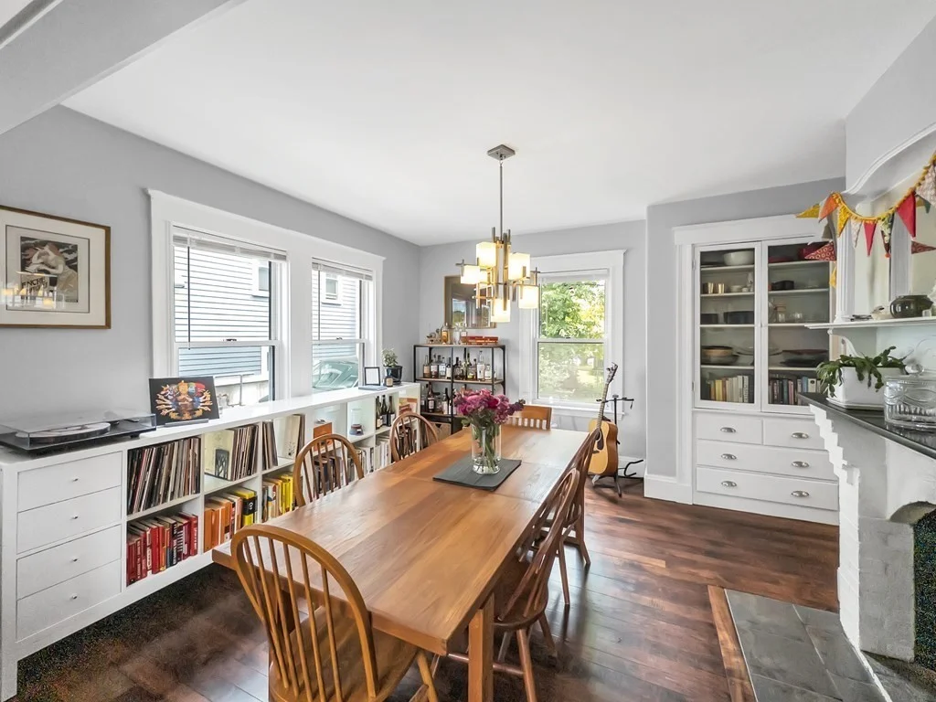 3 bed, 1 bath apartment for rent at 18 Alberta St, West Roxbury — photo 10 of 32