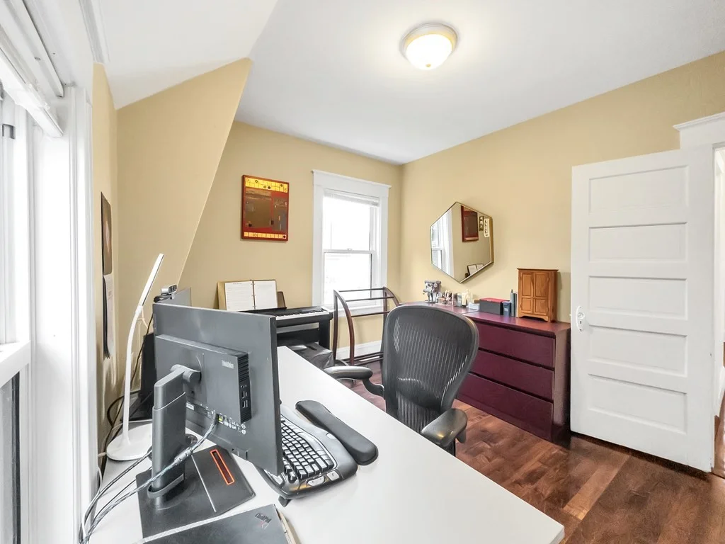 3 bed, 1 bath apartment for rent at 18 Alberta St, West Roxbury — photo 16 of 32