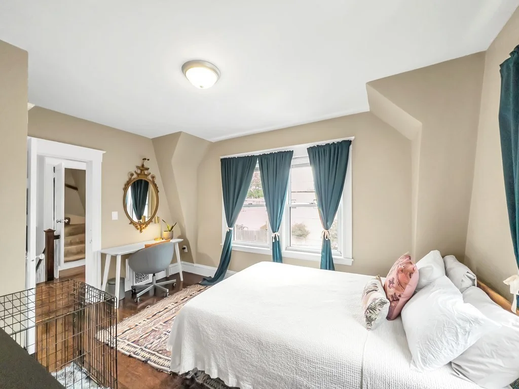 3 bed, 1 bath apartment for rent at 18 Alberta St, West Roxbury — photo 23 of 32