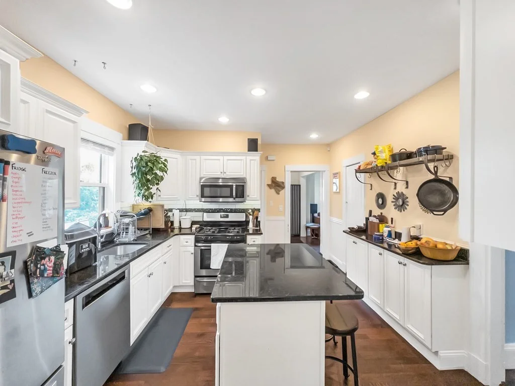 3 bed, 1 bath apartment for rent at 18 Alberta St, West Roxbury