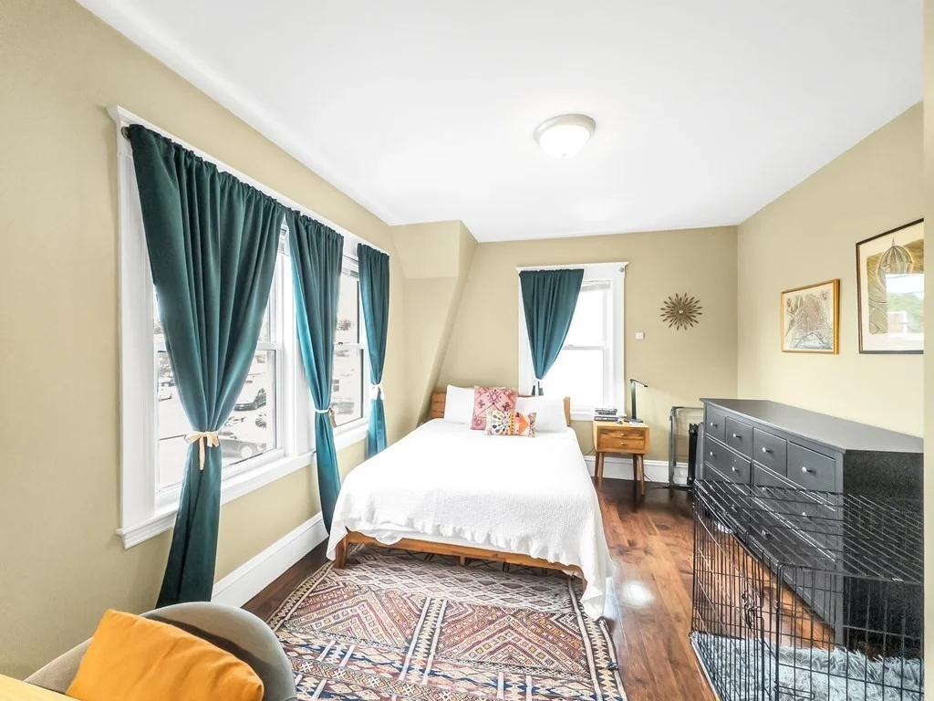 3 bed, 1 bath apartment for rent at 18 Alberta St, West Roxbury — photo 31 of 32