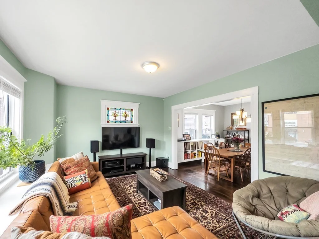 3 bed, 1 bath apartment for rent at 18 Alberta St, West Roxbury — photo 9 of 32