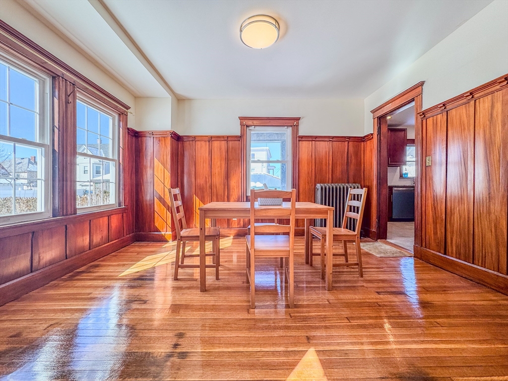 3 bed, 1 bath apartment for rent at 18 Albion Rd, Quincy — photo 2 of 13