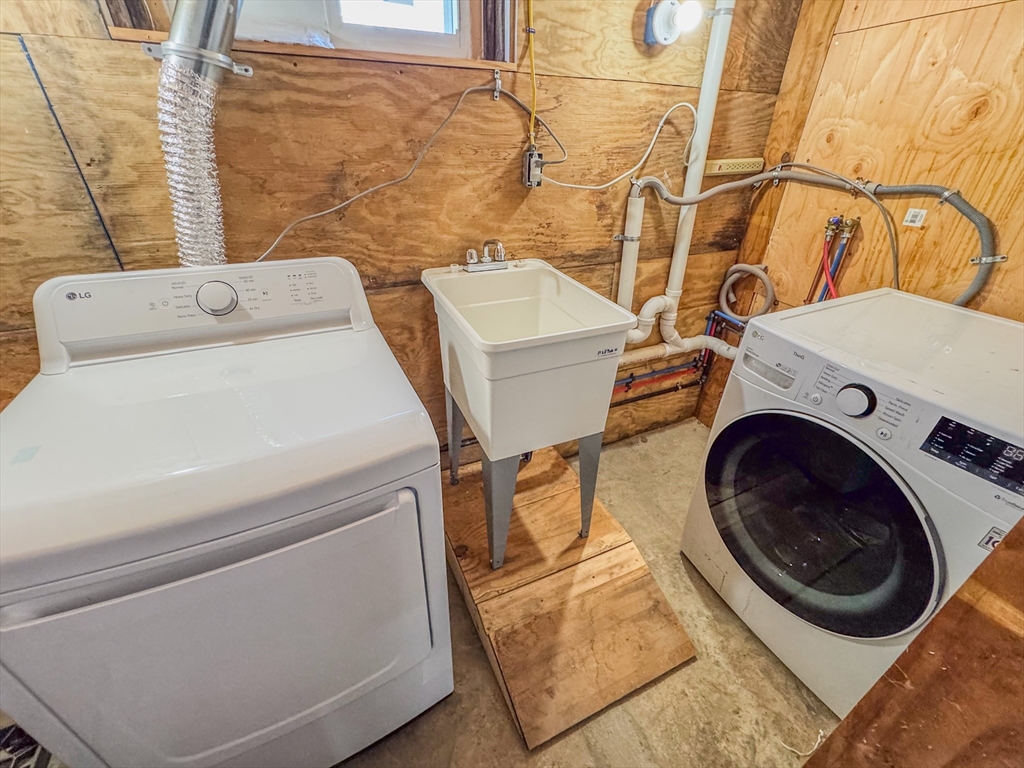 3 bed, 1.5 bath apartment for rent at 18 Albion Rd Unit 1, Quincy — photo 11 of 13