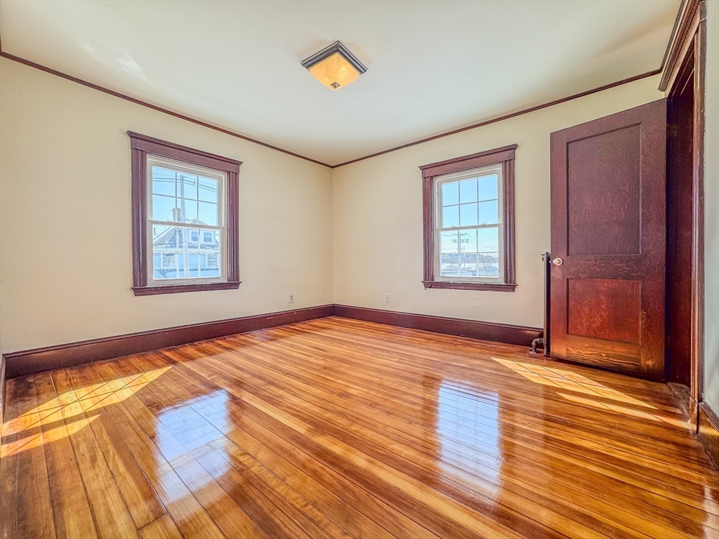 3 bed, 1.5 bath apartment for rent at 18 Albion Rd Unit 1, Quincy — photo 5 of 13