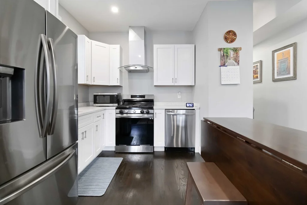3 bed, 2 bath apartment for rent at 18 Albion St Unit 2, Roxbury