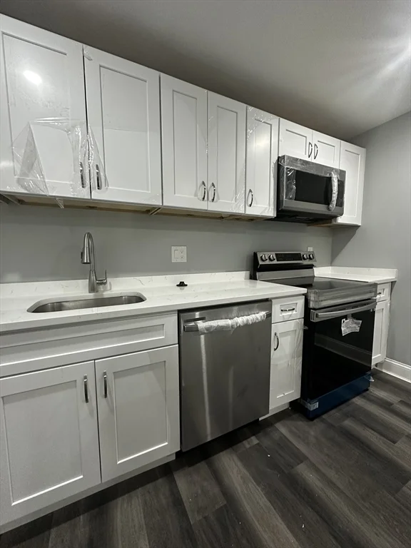 3 bed, 1 bath apartment for rent at 18 Albion St Unit 4, Roxbury — photo 7 of 16