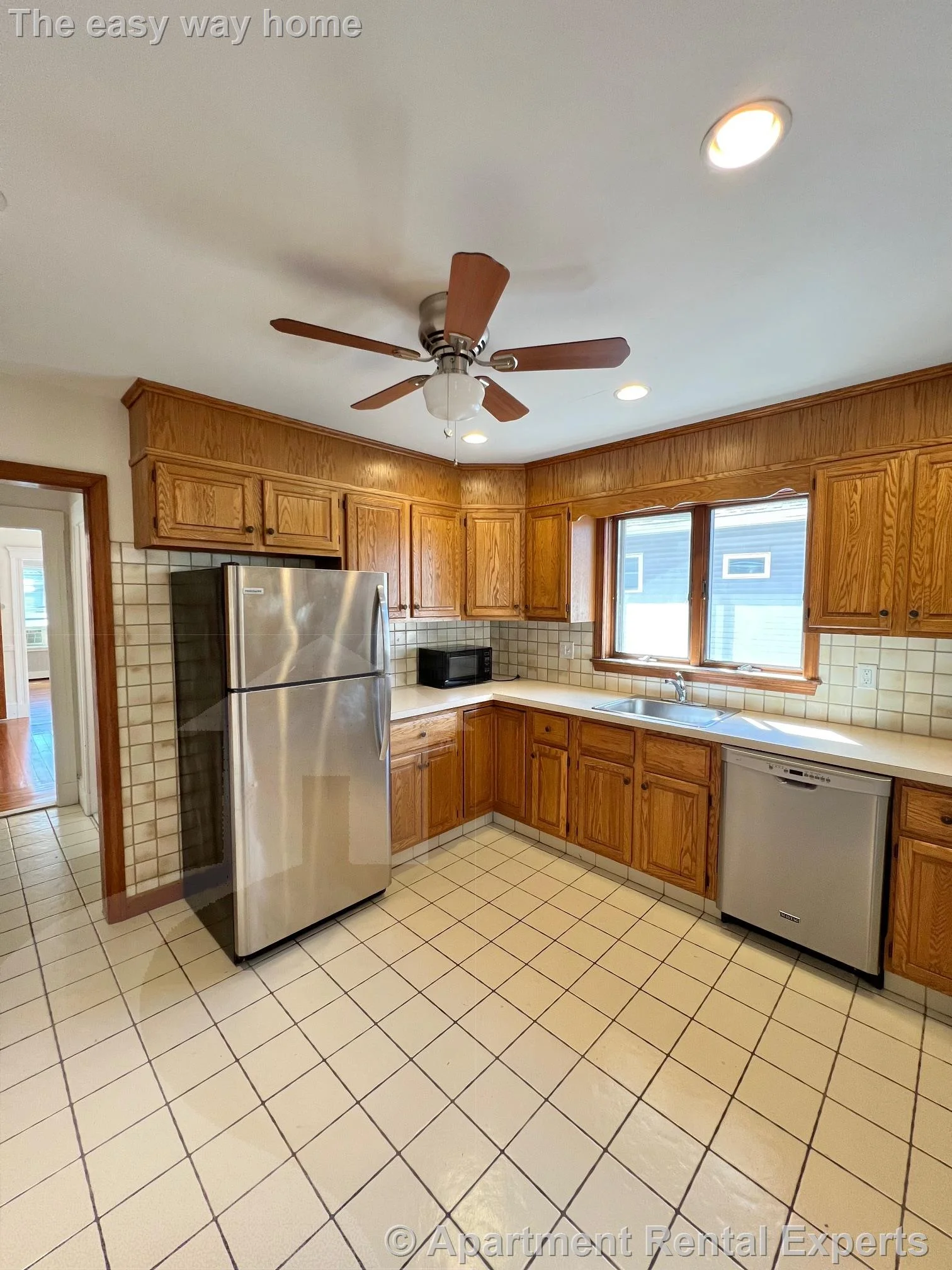 3 bed, 1 bath apartment for rent at 18 Alexander Ave Unit 2, Medford Square — photo 1 of 19