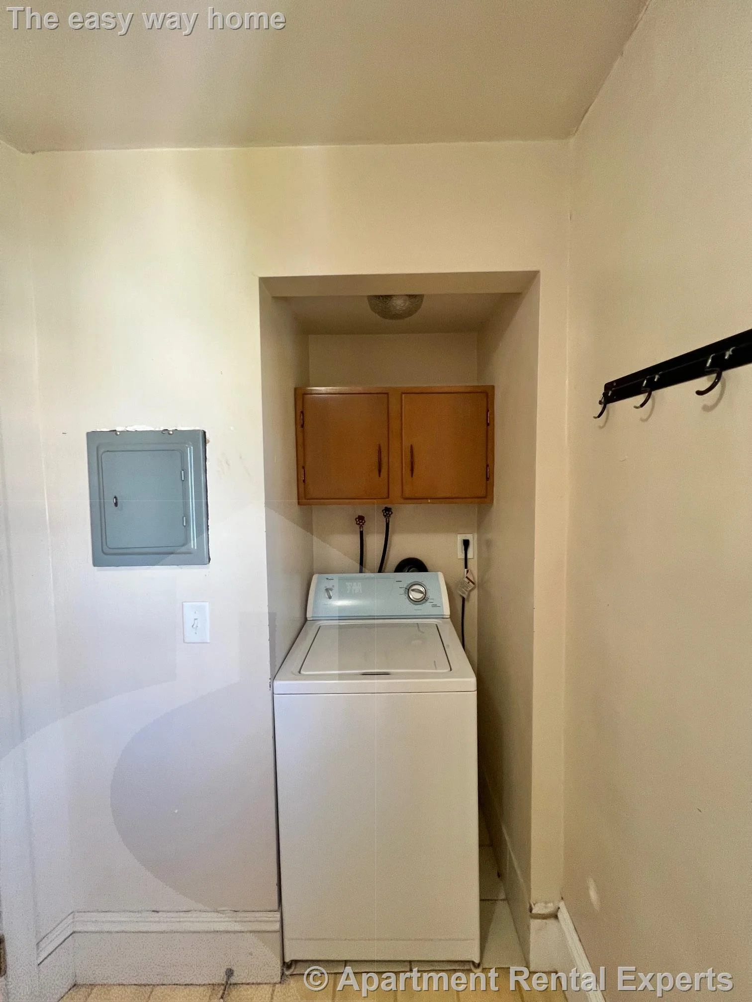 3 bed, 1 bath apartment for rent at 18 Alexander Ave Unit 2, Medford Square — photo 14 of 19
